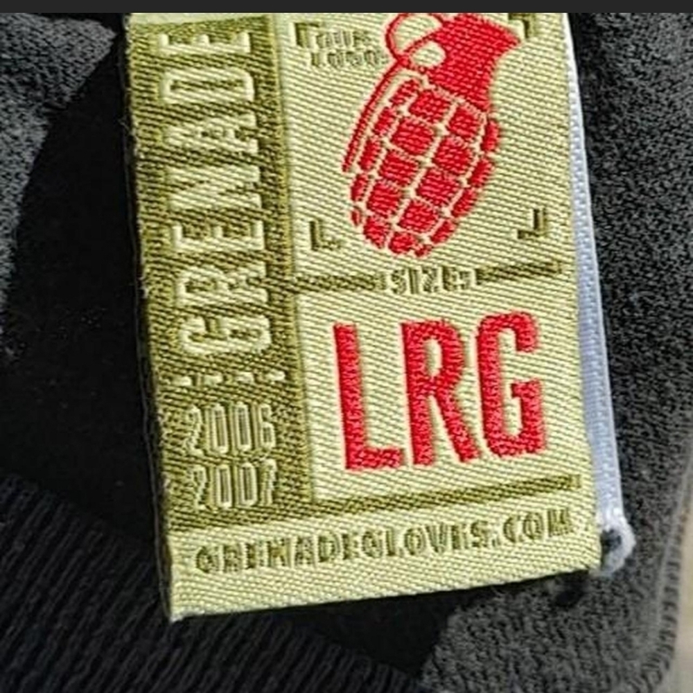 Vtg 90s LRG Grenades Graphic T-Shirt L Made in USA Skater Y2K Streetwear - Picture 3 of 8